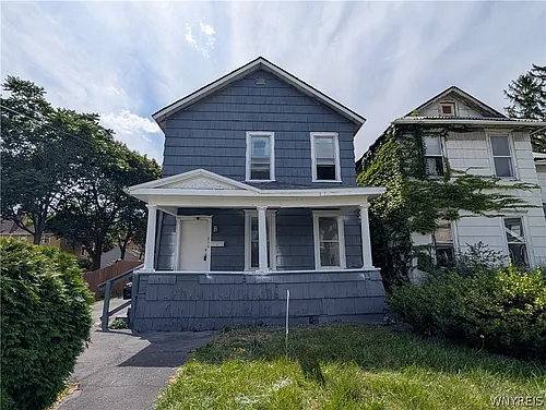 616 7th St Photo 1