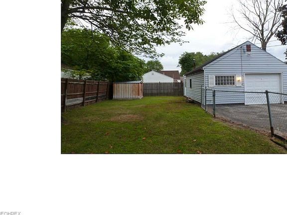 4th image of 2030 Bancroft Ave