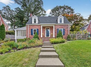 31 Laurel Dr, Needham, MA 02492