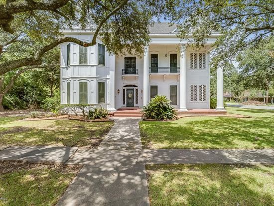 223 E Hutchinson Ave Crowley La 70526 Mls 20007959 Zillow