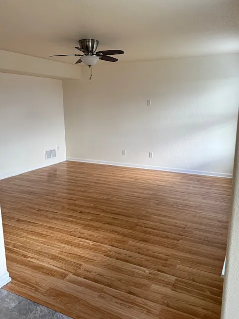 5 bed, 3160 sqft, $2,950 — Photo 4