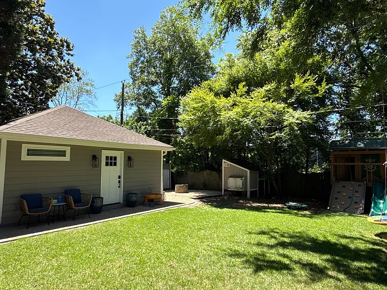 2016 Lombardy Cir — Photo 22
