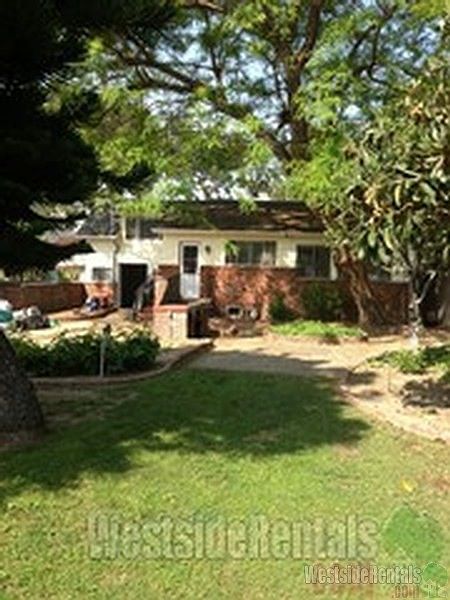 1st image of 237 N Catalina St
