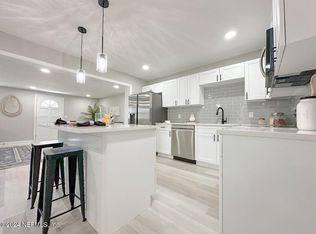 2915 Stonehurst Rd E, Jacksonville, FL 32277