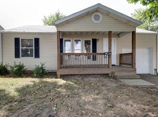 2146 E Cairo St, Springfield, MO 65802