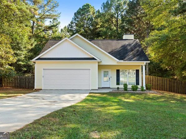 76 Park View Dr, Grantville, GA 30220