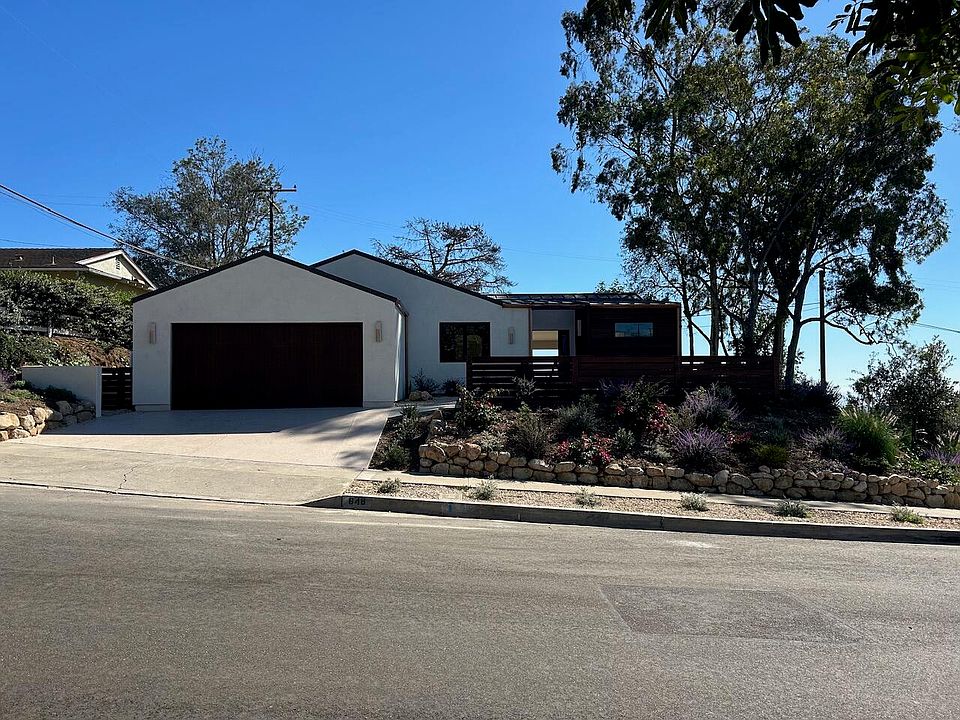 1st image of 648 Roberto Ave