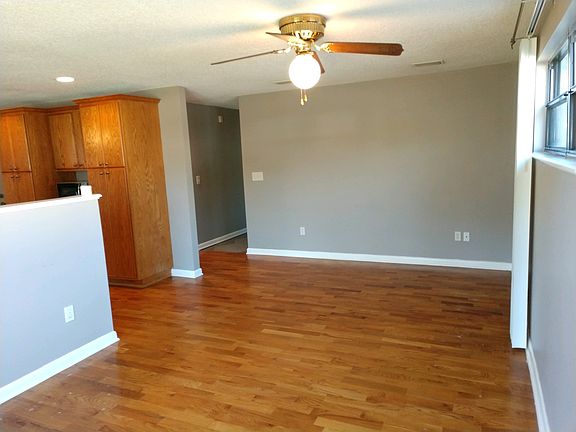 5th image of 288 Bonnlyn Dr