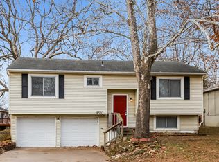 8502 Pershing Rd, Raytown, MO 64138