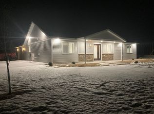 727 Dandrew Ln, Detroit Lakes, MN 56501