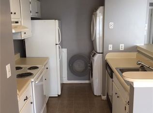 64 Emeraude Plage #B, Hampton, VA 23666