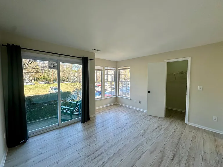 9623 Vinca Cir #A — Photo 6