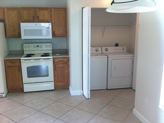 5th image of 2207 SW Plymouth St