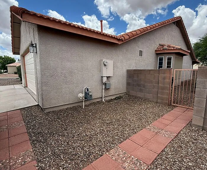 9652 E Paseo Juan Tabo — Photo 4