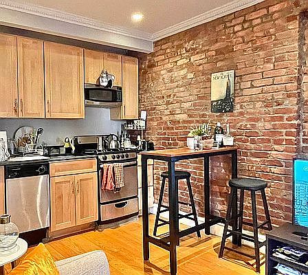 1st image of 432 E 9th St APT 4