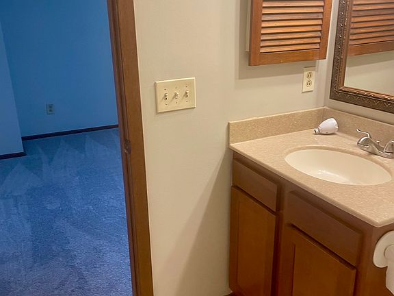 3rd image of 6379 Chippenhook Ct