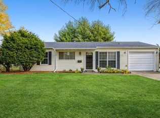3909 82nd St, Urbandale, IA 50322