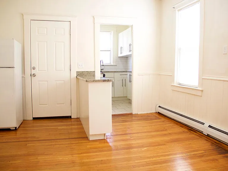 36 Richter St #2 — Photo 2
