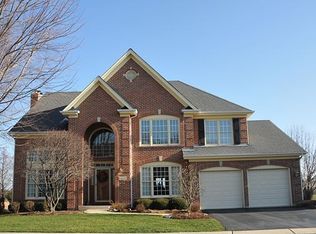 6433 Bobby Jones Ln, Woodridge, IL 60517