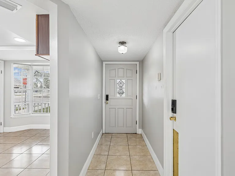 1003 W Horatio St #A — Photo 16