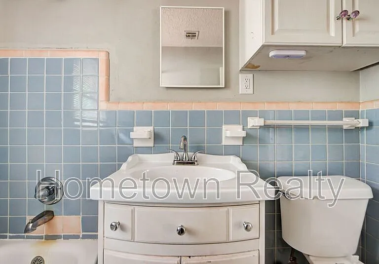 2204 Downing St — Photo 20