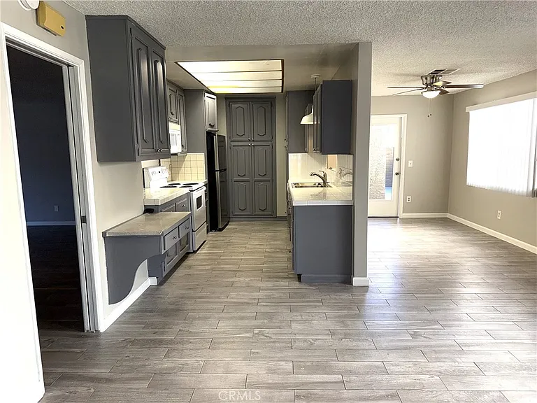 3901 Green Ave — Photo 15