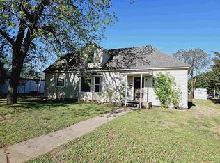 123 N 3rd Ave, Fairview, OK 73737