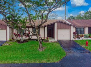 5300 Breadfruit Cir, Delray Beach, FL 33484