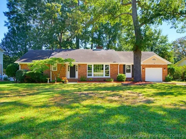 5834 Dobson Dr, Fayetteville, NC 28311