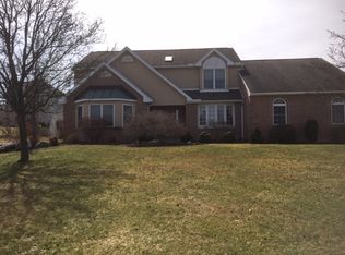 501 Augusta Dr W, Reading, PA 19608