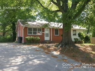 2104 Hardie Ct, Greensboro, NC 27403