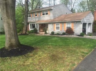 16 Brookside Ct, East Brunswick, NJ 08816