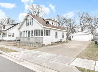 136 Hanlon Ct, Wayland, MI 49348