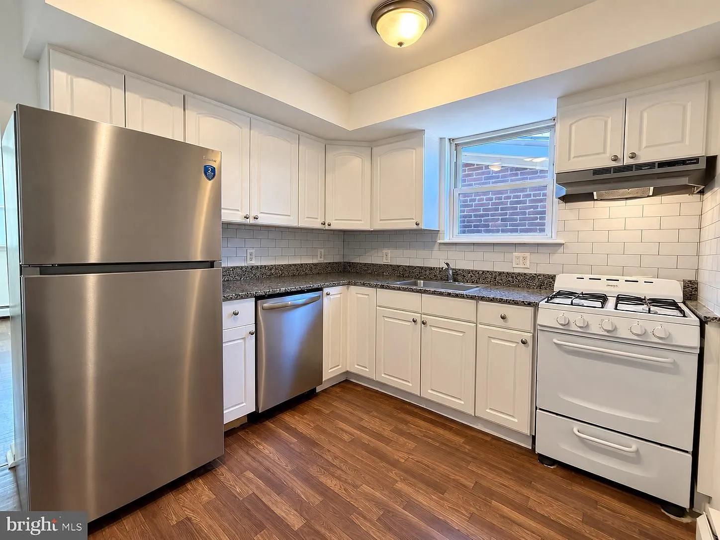 1 bed, 1.0 bath, 625 sqft, $1,450 — Photo 2