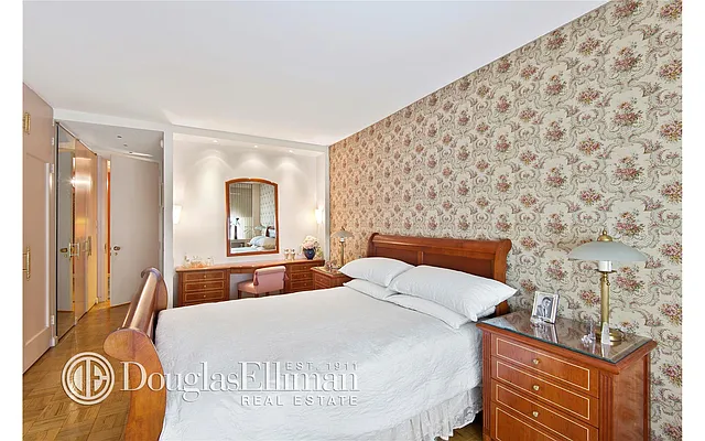 Sold by Douglas Elliman | media 4
