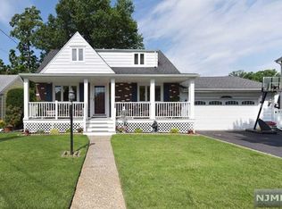 185 W Oldis St, Rochelle Park, NJ 07662