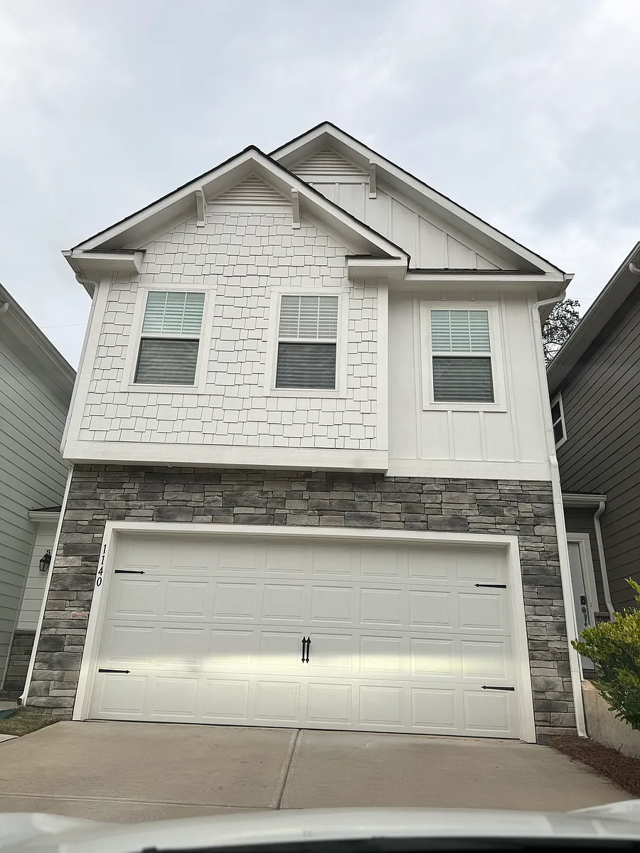 Building Photo - 1140 Streamside Ln