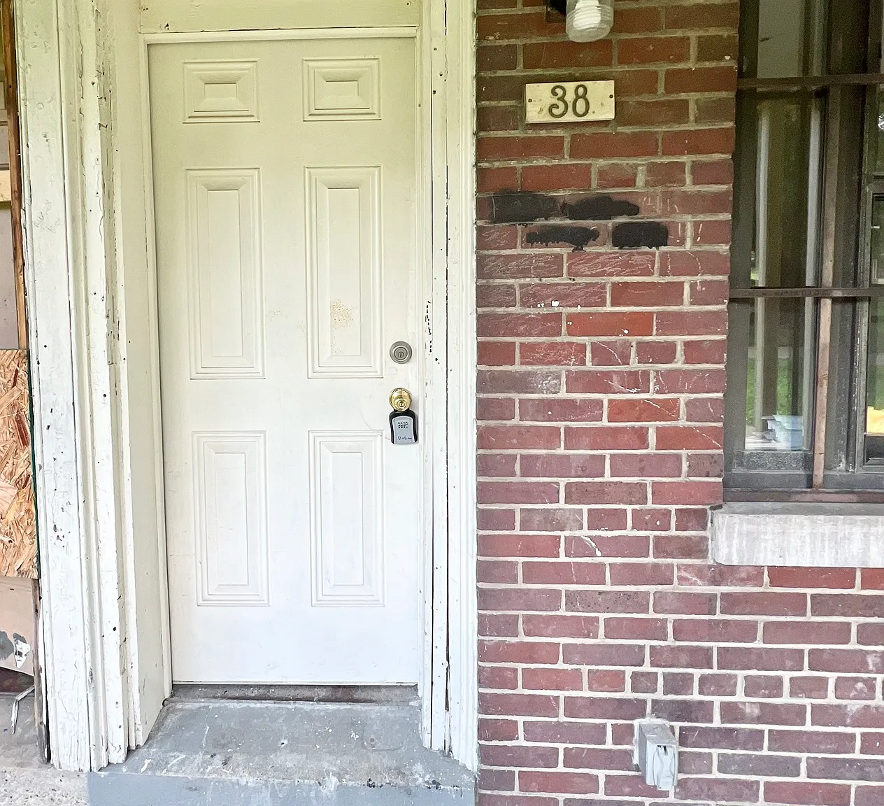 38 College Court - 38 — Photo 2