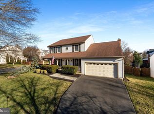 702 Duff Rd NE, Leesburg, VA 20176