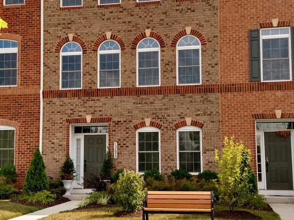 13695 Neil Armstrong Ave, Herndon, VA 20171