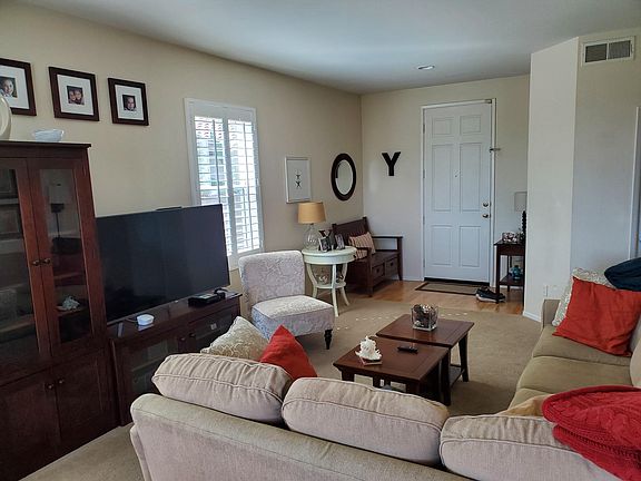 2nd image of 1263 Avenida Amistad
