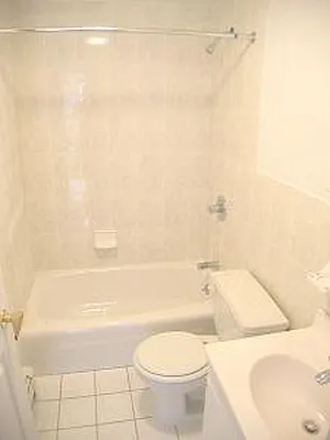 Rented by Mark David | media 28