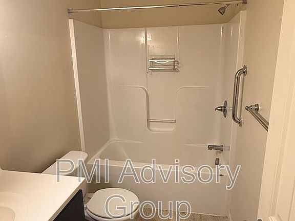 5th image of 3320 SE Taurus Ave