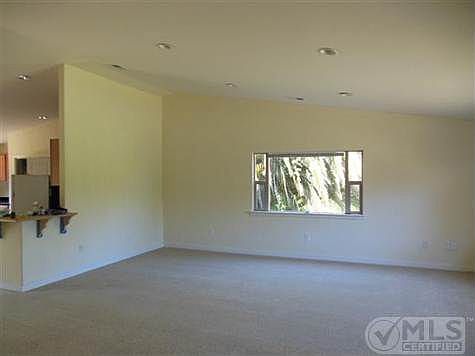 3rd image of 2657 Quinlan Ave