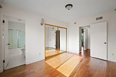 6242 1/2 Shoup Ave — Photo 19