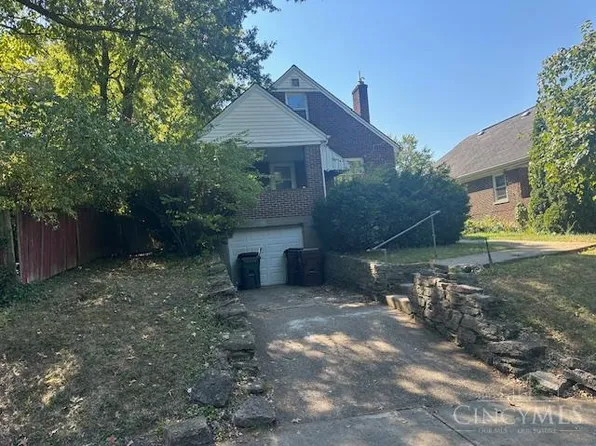 2249 Bremont Ave, Cincinnati, OH 45237