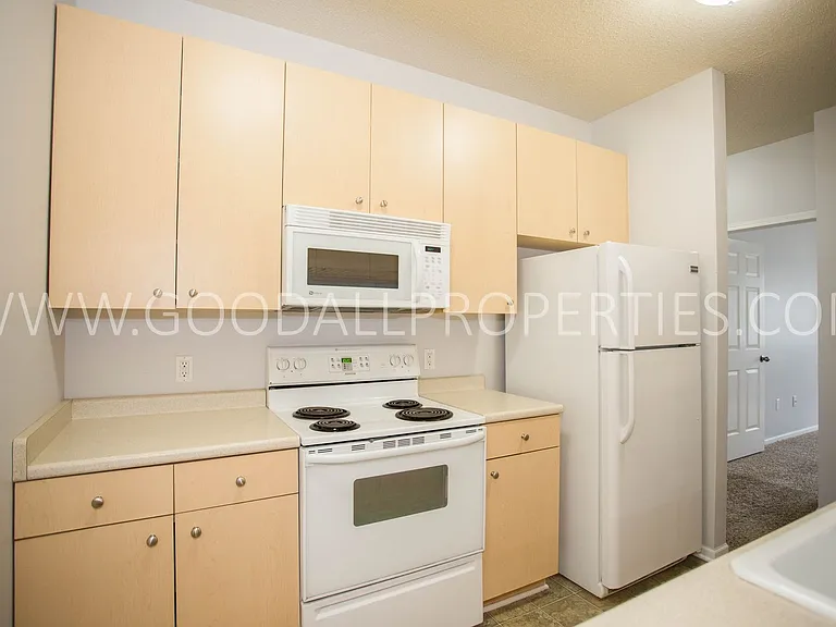 1760 SE La Grant Pkwy #44 — Photo 2