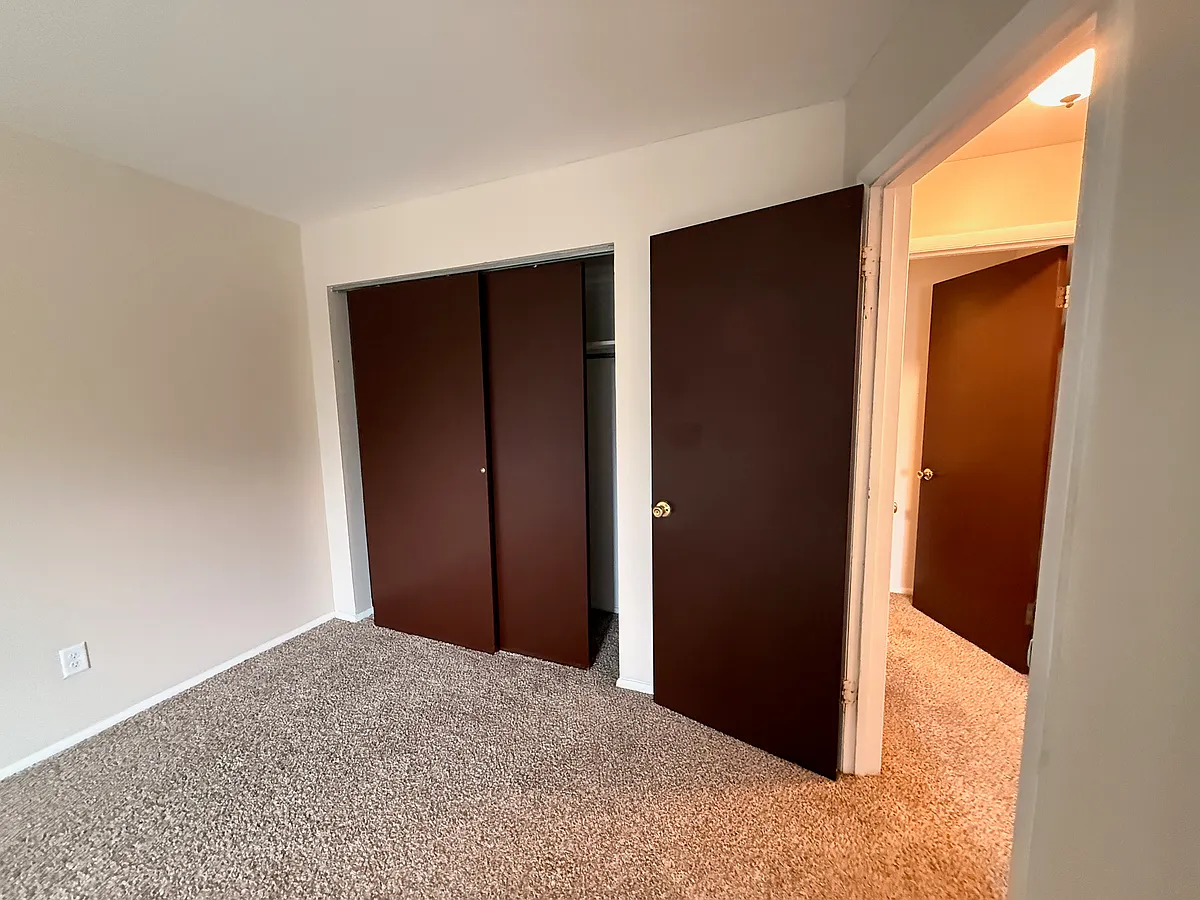 Building Photo - 750 Pleasant Ave #203