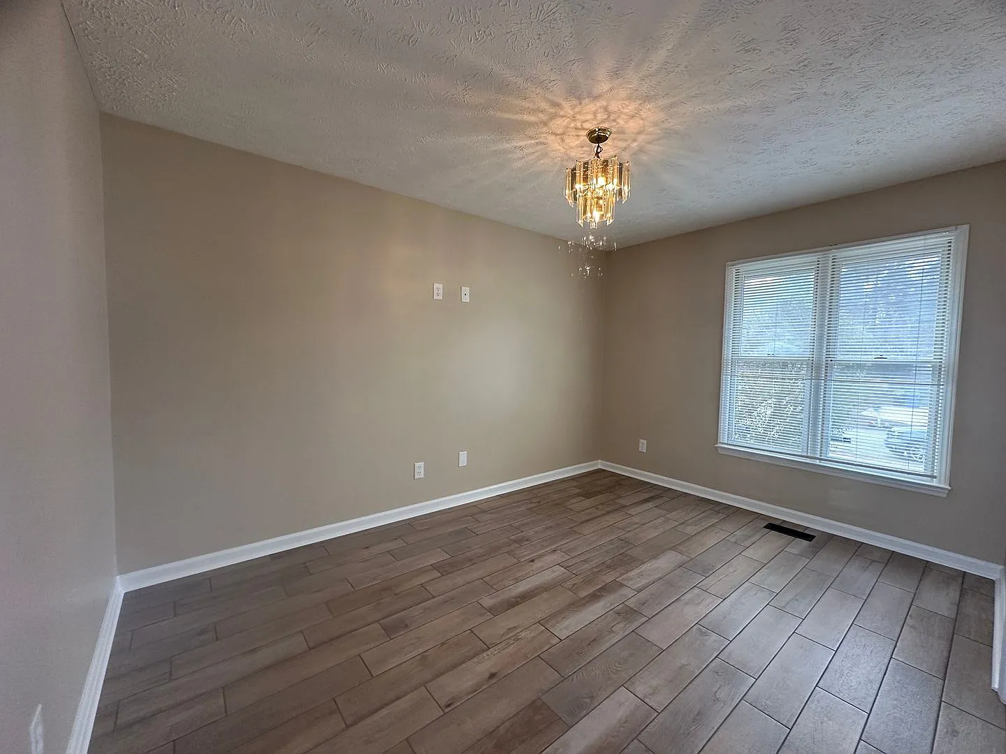 5598 Arapahoe Ct ~ Beaver Creek South — Photo 4