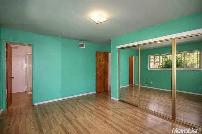 7343 22nd St photo 1